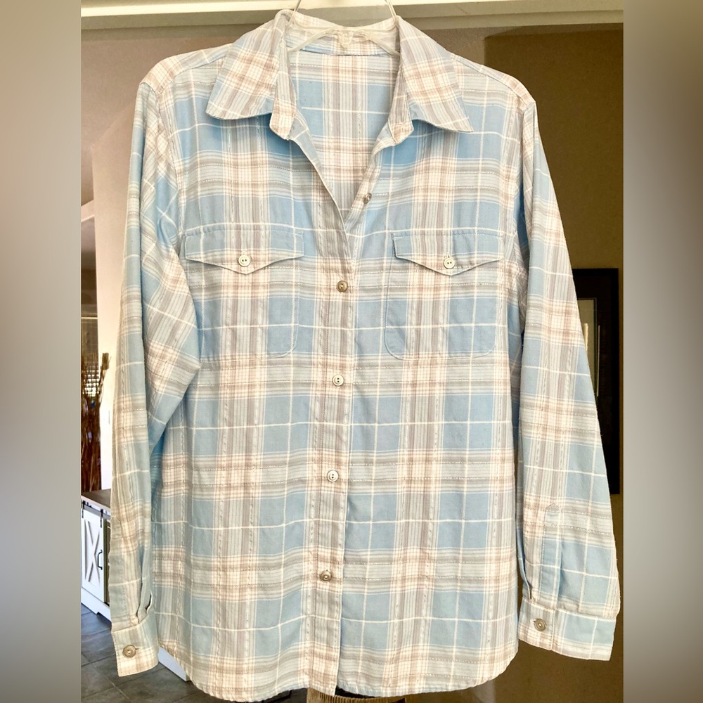 Women’s Powder Blue & White Long Sleeve Button Down, Silver Buttons Size Large